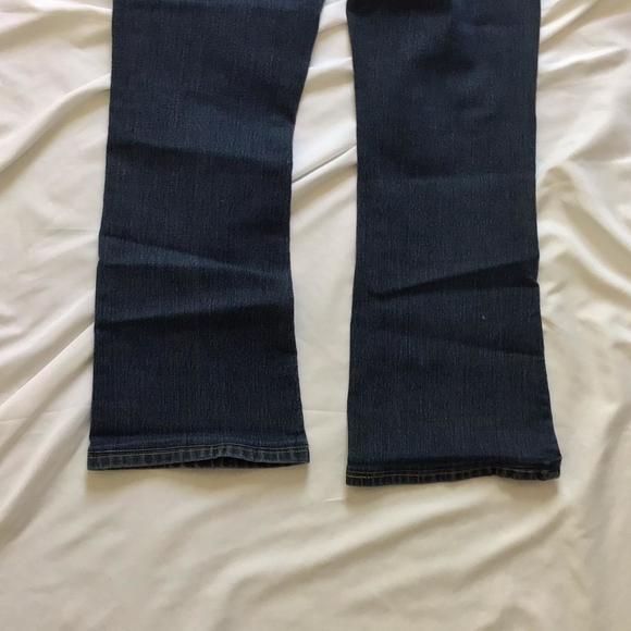 🔴𝗕𝗢𝗚𝗢🔴signature by levi curvy bootcut jeans - Picture 13 of 16